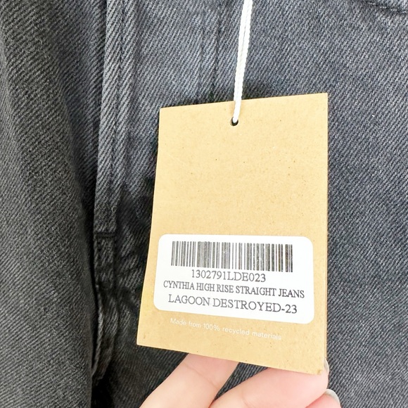 New Reformation Cynthia High Rise Straight Leg Jeans Lagoon Destroyed Black 23 - Picture 7 of 11